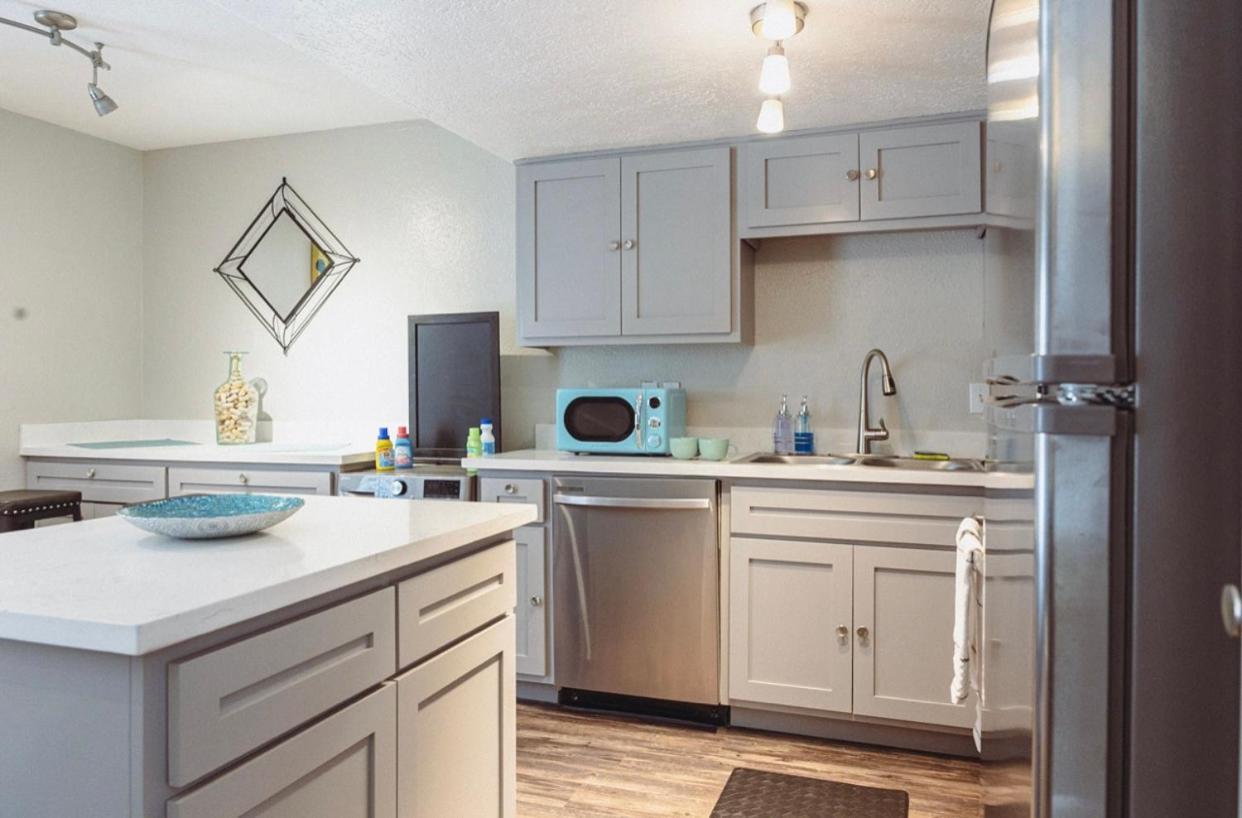 Premium Styled 2 Bedroom Apt In The Heart Of The Heights Хюстън Екстериор снимка